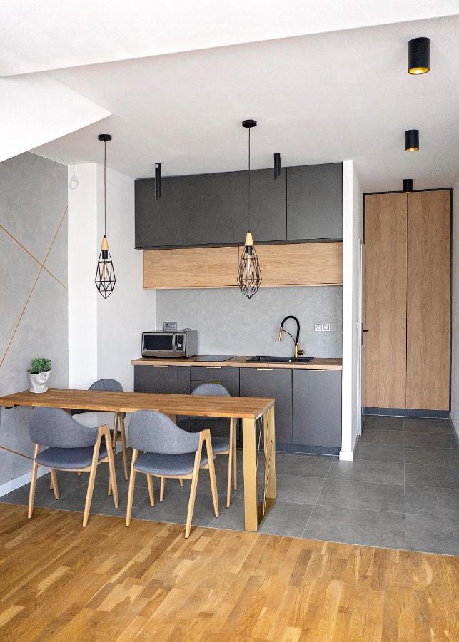 Modern Apart W Centrum Chelm Exterior photo